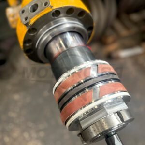 Reparación de Cilindros Hidráulicos de Equipos KOMATSU